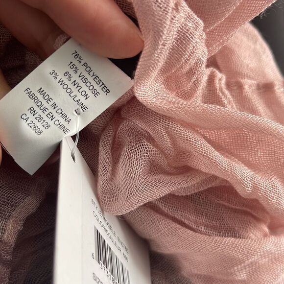 Echo Plisse Trim Scarf. NEW - Picture 3 of 3